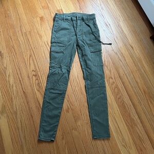AE Green skinny cargo pants